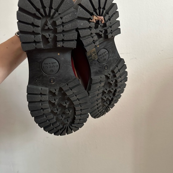 Gucci loafer boots. Size 7 men’s. Comes with box. Worn once. - Picture 9 of 9